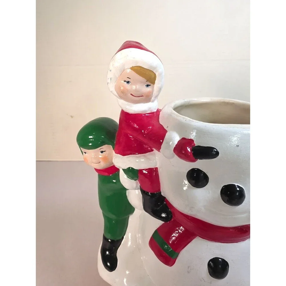 Vintage Christmas Snowman vase Winter Scene Children Kids In The Snow 1981 Ken